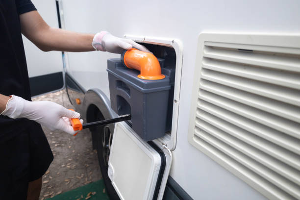 Best Portable toilet rental cost  in Farmer City, IL